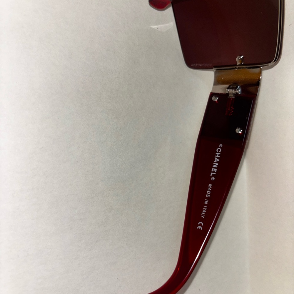 Chanel Y2K Rimless Sunglasses – Red | Rhinestone Logo | COA - Picture 4 of 4